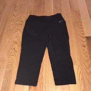 Nike cropped leggings
